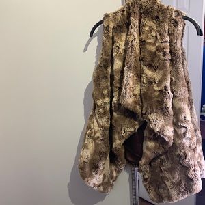 FAUX FUR VEST from 5|48
